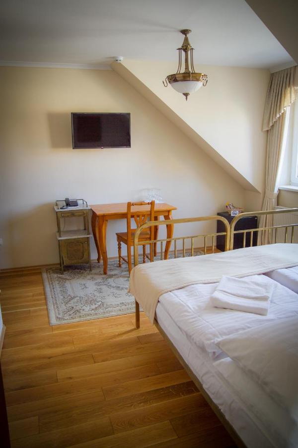 Hotel Bojnicky Vinny Dom Bojnice Esterno foto