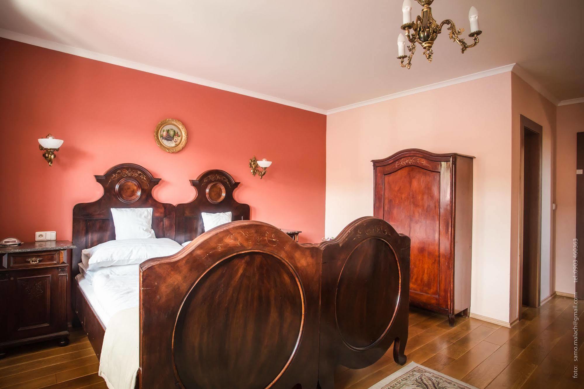 Hotel Bojnicky Vinny Dom Bojnice Esterno foto